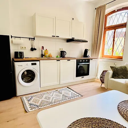 Daire Stilvolles Boho Studio-birgit S-bahn-wifi-garten